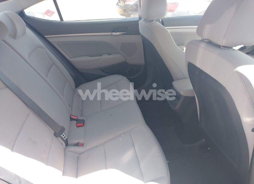 Photo 8 of 2017 Hyundai Elantra SE (VIN 5NPD84LFXHH159480)