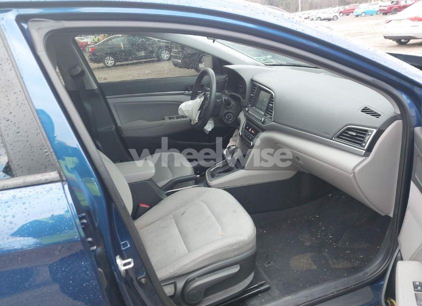 Photo 5 of 2017 Hyundai Elantra SE (VIN 5NPD84LFXHH166705)