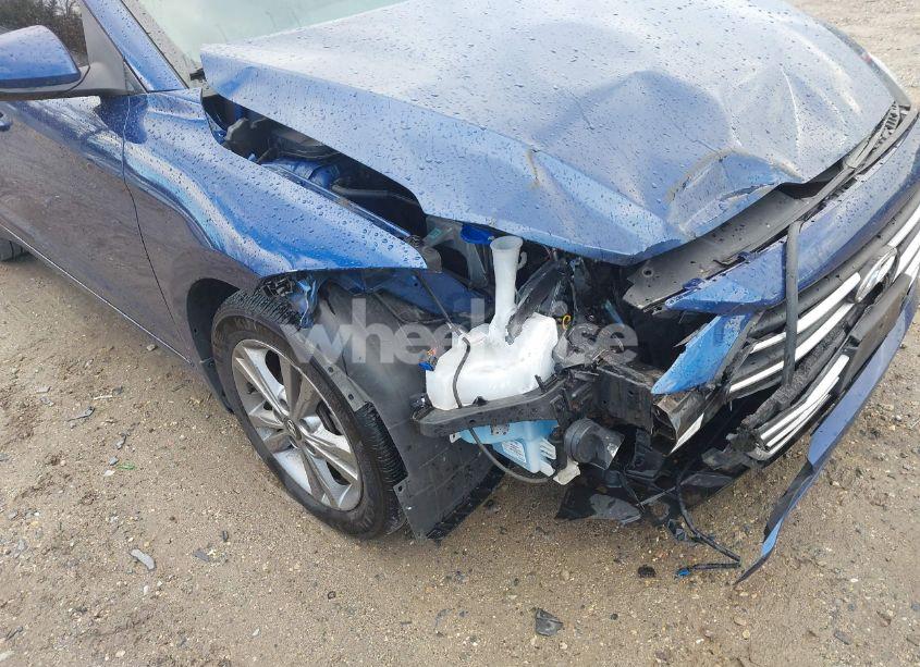 Photo 6 of 2017 Hyundai Elantra SE (VIN 5NPD84LFXHH166705)