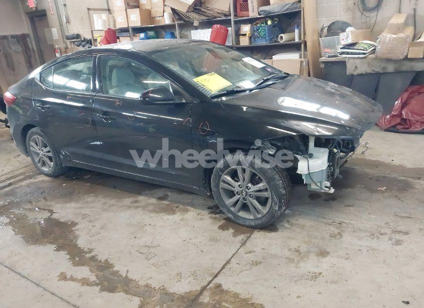 2017 Hyundai Elantra SE (VIN 5NPD84LFXHH170916) main photo
