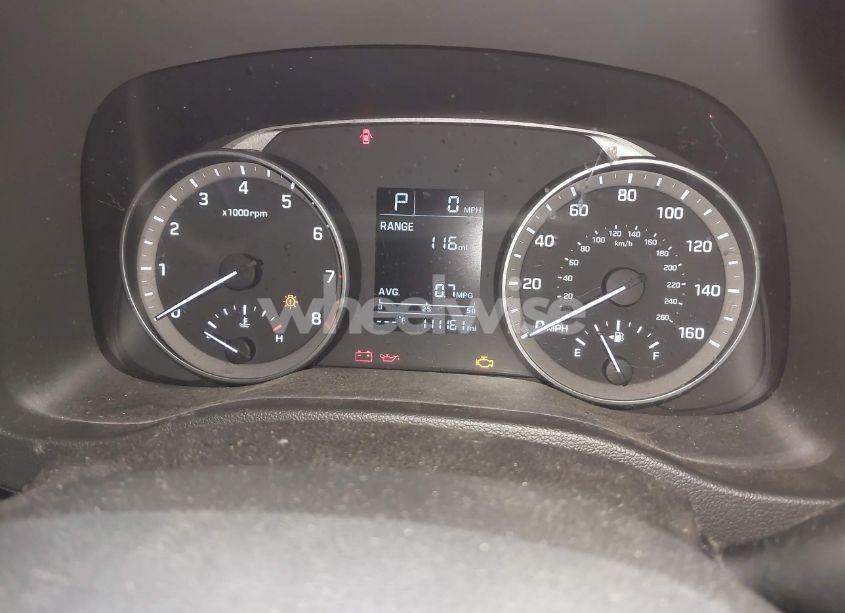 Photo 7 of 2017 Hyundai Elantra SE (VIN 5NPD84LFXHH170916)