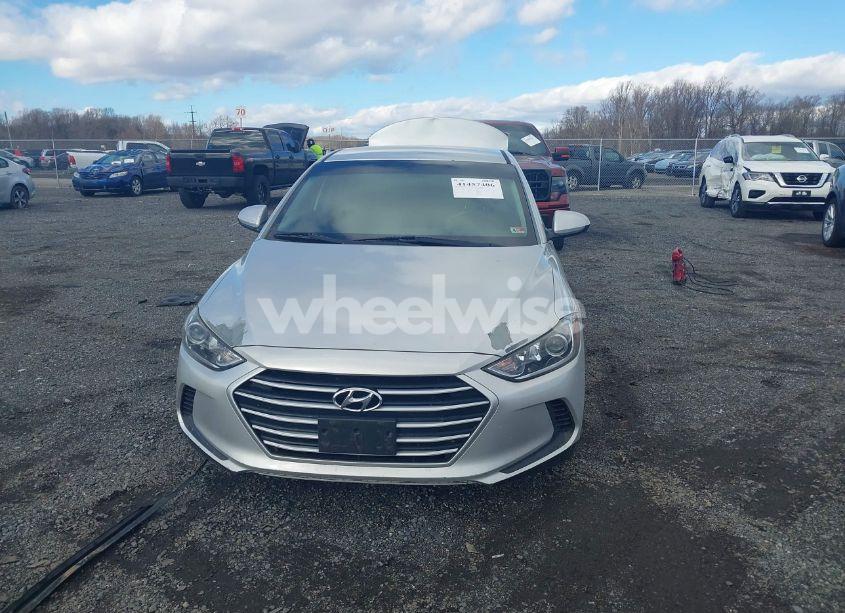 Photo 12 of 2017 Hyundai Elantra SE (VIN 5NPD84LFXHH174996)