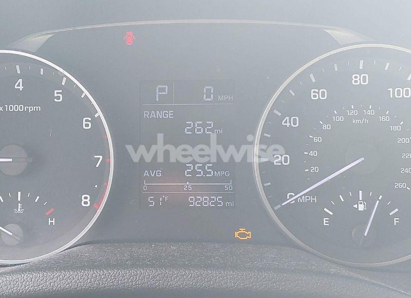 Photo 15 of 2017 Hyundai Elantra SE (VIN 5NPD84LFXHH174996)