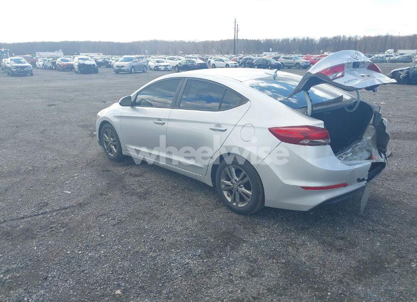 Photo 3 of 2017 Hyundai Elantra SE (VIN 5NPD84LFXHH174996)