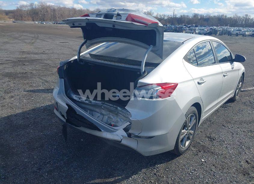 Photo 6 of 2017 Hyundai Elantra SE (VIN 5NPD84LFXHH174996)