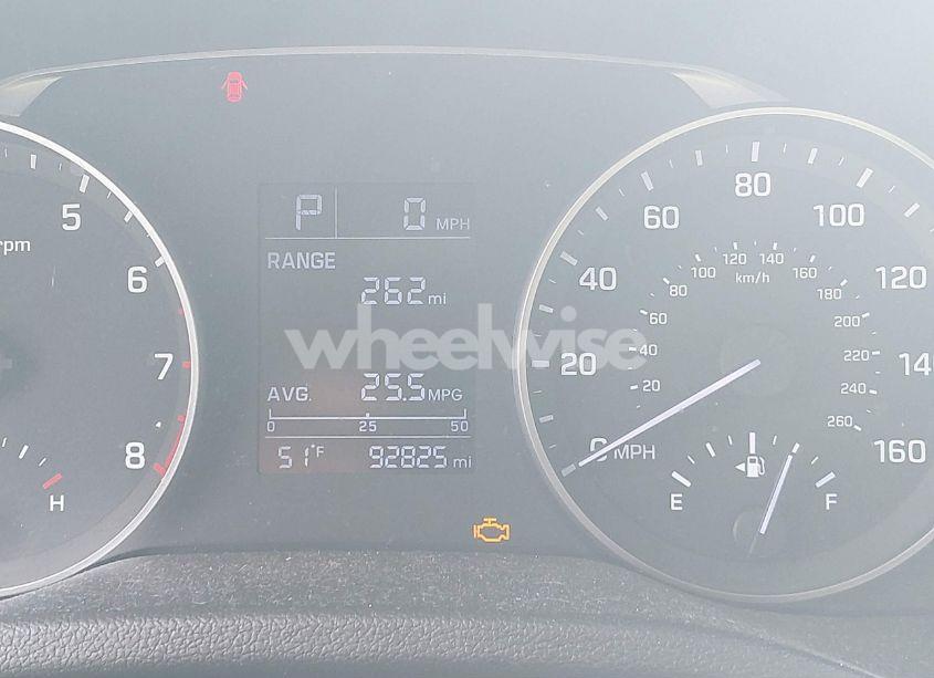 Photo 7 of 2017 Hyundai Elantra SE (VIN 5NPD84LFXHH174996)