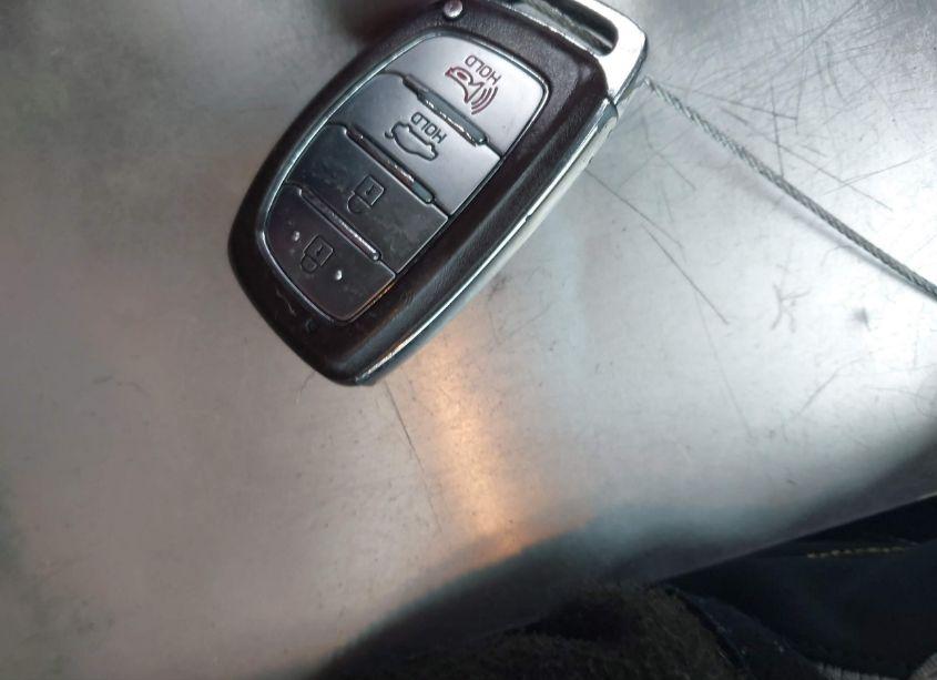 Photo 11 of 2017 Hyundai Elantra LIMITED (VIN 5NPD84LFXHH177929)