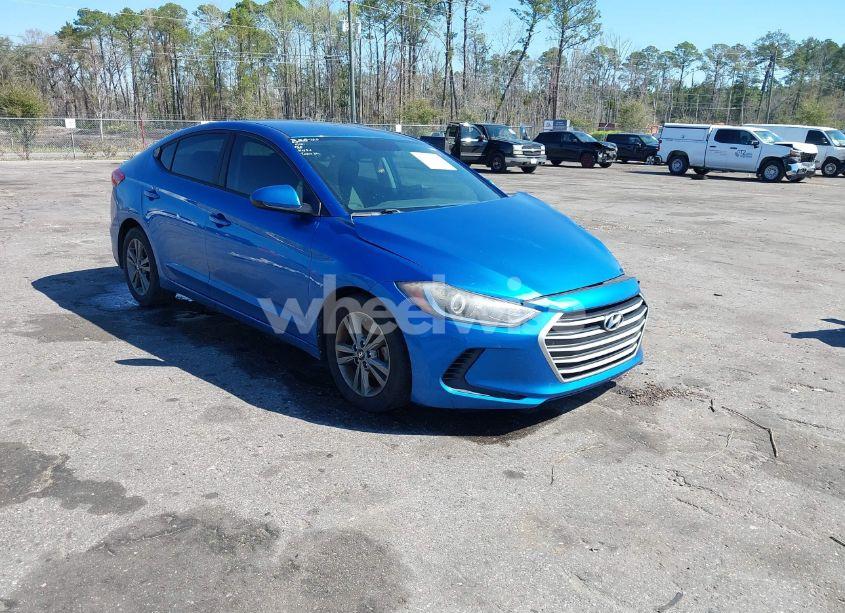 2017 Hyundai Elantra SE (VIN 5NPD84LFXHH183858) main photo