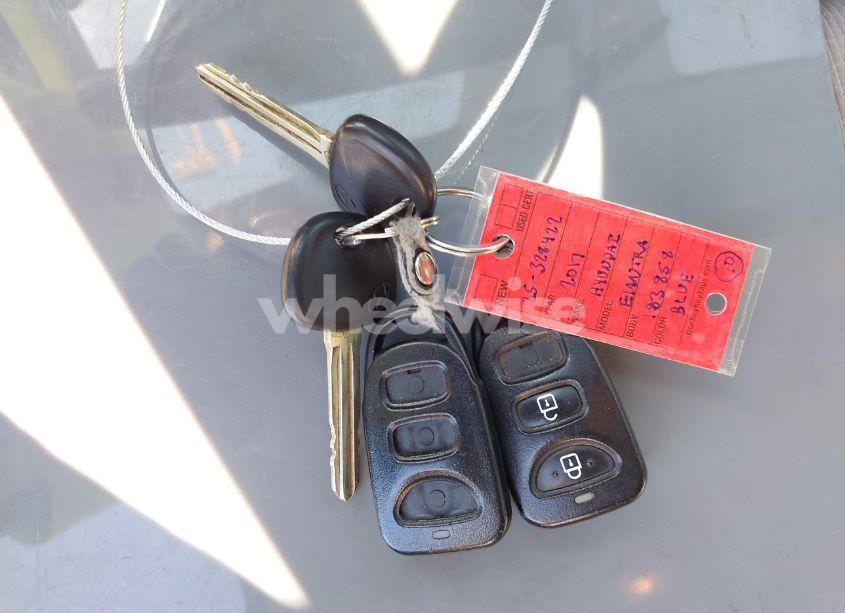 Photo 11 of 2017 Hyundai Elantra SE (VIN 5NPD84LFXHH183858)