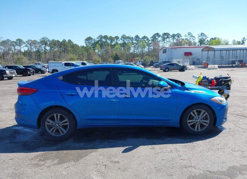 Photo 13 of 2017 Hyundai Elantra SE (VIN 5NPD84LFXHH183858)