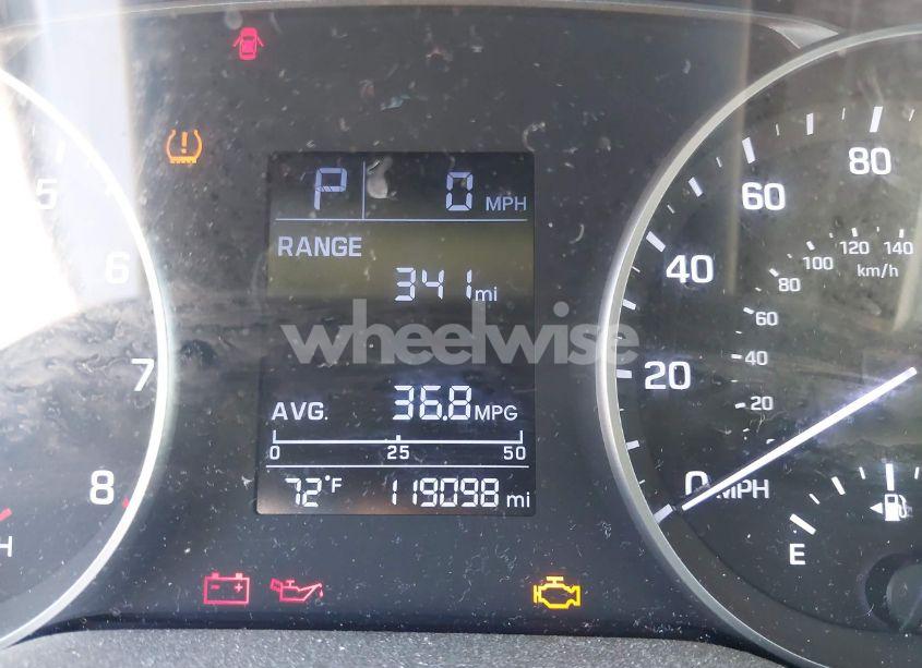 Photo 15 of 2017 Hyundai Elantra SE (VIN 5NPD84LFXHH183858)