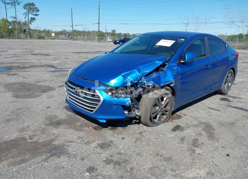 Photo 2 of 2017 Hyundai Elantra SE (VIN 5NPD84LFXHH183858)