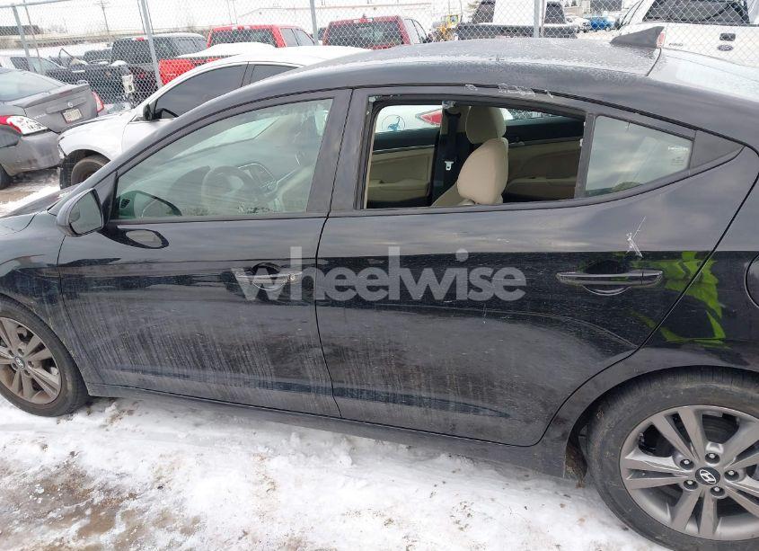 Photo 14 of 2017 Hyundai Elantra SE (VIN 5NPD84LFXHH186470)