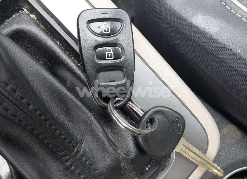 Photo 11 of 2017 Hyundai Elantra SE (VIN 5NPD84LFXHH204191)