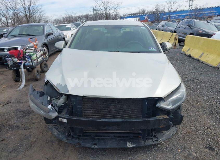 Photo 13 of 2017 Hyundai Elantra SE (VIN 5NPD84LFXHH204191)