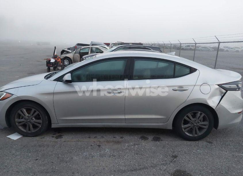 Photo 14 of 2017 Hyundai Elantra SE (VIN 5NPD84LFXHH206118)