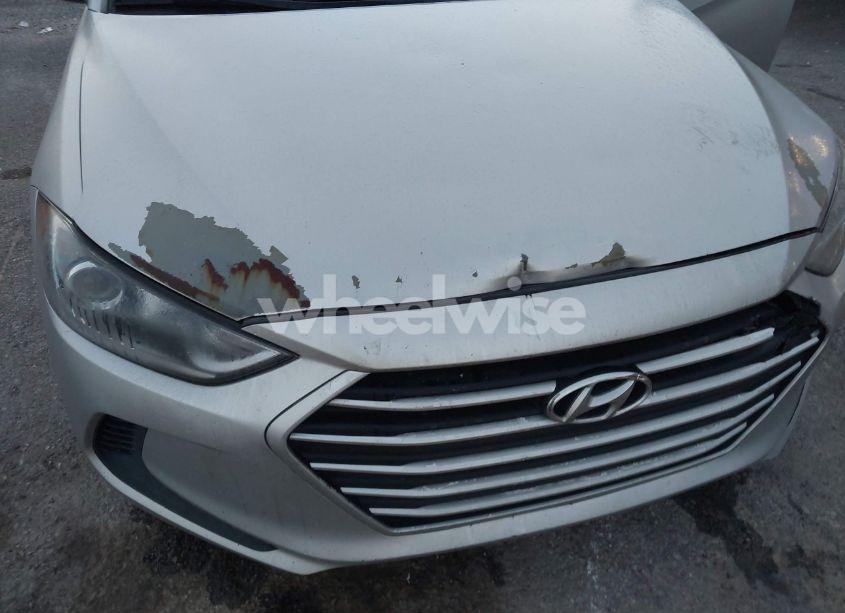Photo 6 of 2017 Hyundai Elantra SE (VIN 5NPD84LFXHH206118)