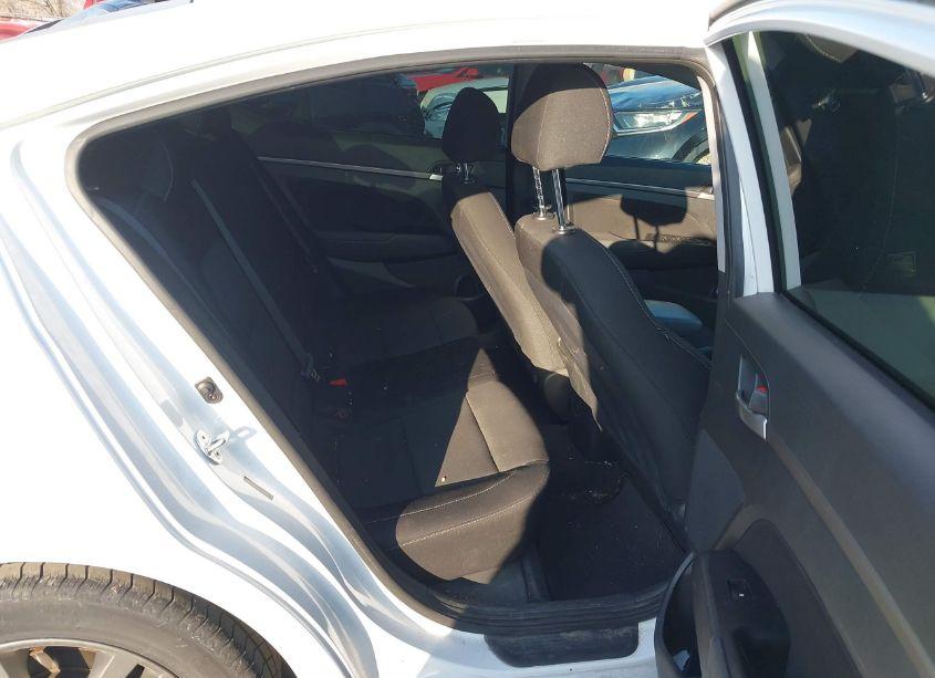 Photo 8 of 2018 Hyundai Elantra SEL (VIN 5NPD84LFXJH225063)