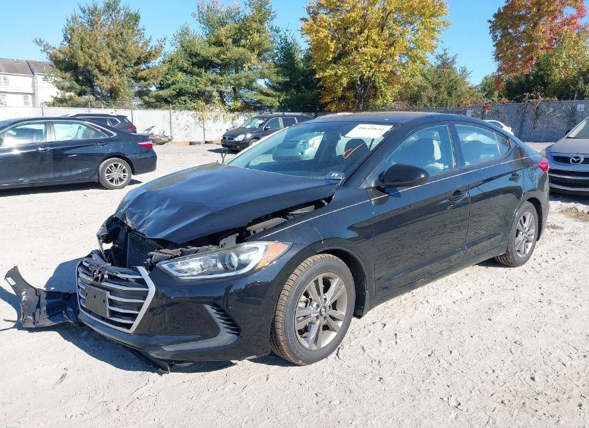 Photo 2 of 2018 Hyundai Elantra SEL (VIN 5NPD84LFXJH239478)
