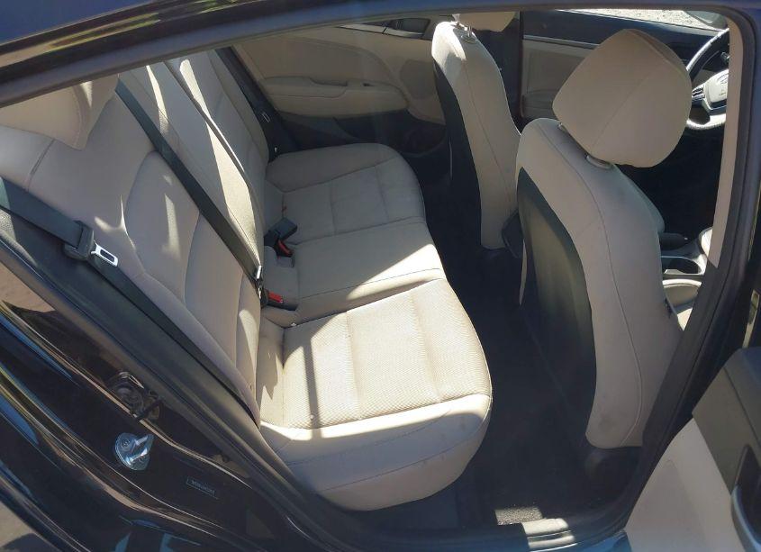 Photo 8 of 2018 Hyundai Elantra SEL (VIN 5NPD84LFXJH239478)