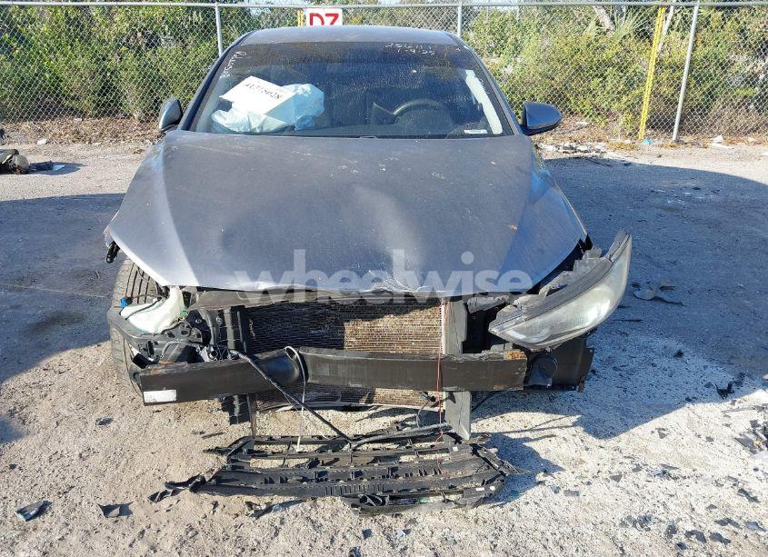 Photo 15 of 2018 Hyundai Elantra SEL (VIN 5NPD84LFXJH239903)