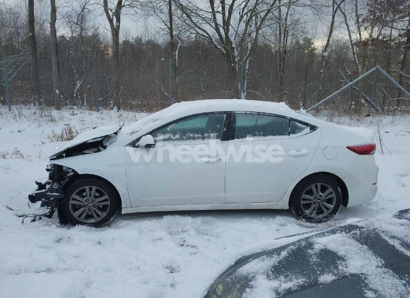 Photo 14 of 2018 Hyundai Elantra SEL (VIN 5NPD84LFXJH240744)