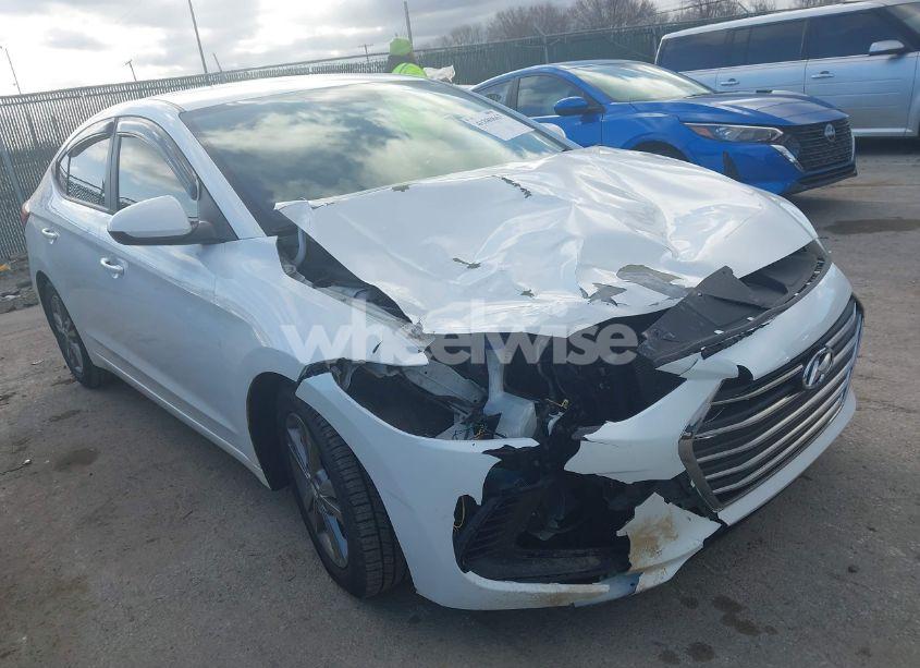 2018 Hyundai Elantra SEL (VIN 5NPD84LFXJH245586) main photo