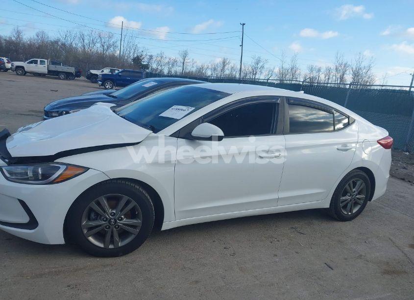 Photo 14 of 2018 Hyundai Elantra SEL (VIN 5NPD84LFXJH245586)