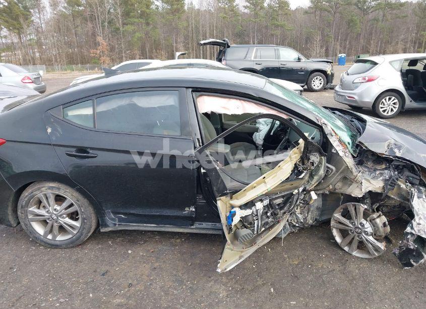 Photo 13 of 2018 Hyundai Elantra SEL (VIN 5NPD84LFXJH251341)