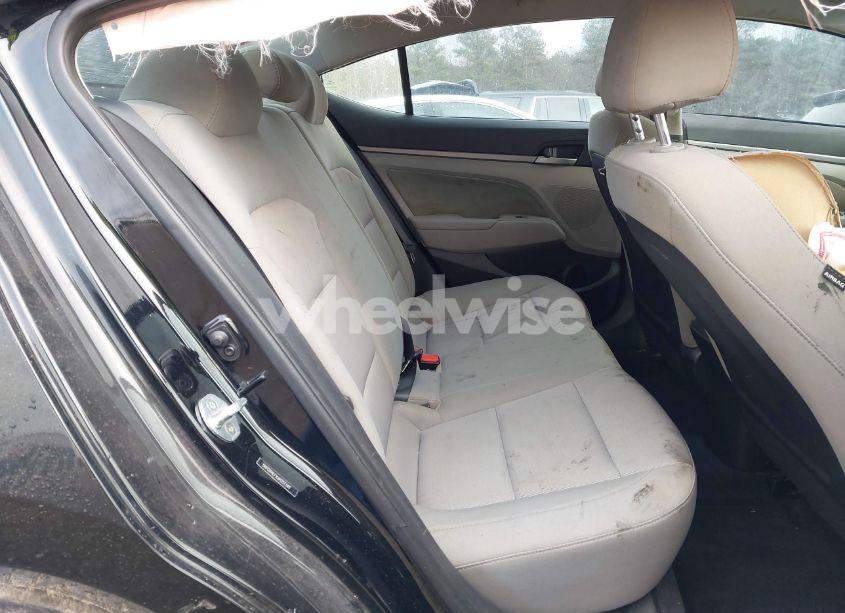 Photo 8 of 2018 Hyundai Elantra SEL (VIN 5NPD84LFXJH251341)