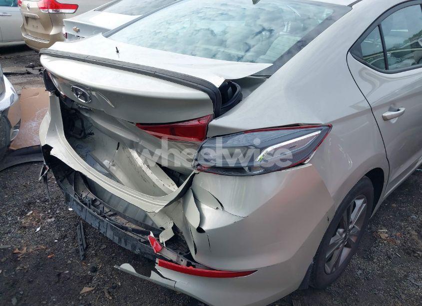Photo 6 of 2018 Hyundai Elantra SEL (VIN 5NPD84LFXJH260069)