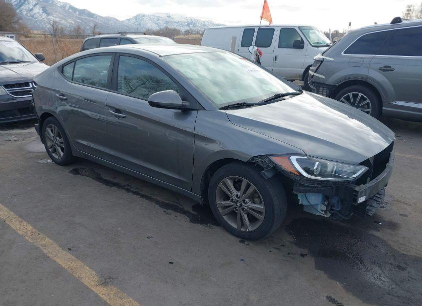 2018 Hyundai Elantra SEL (VIN 5NPD84LFXJH288454) main photo