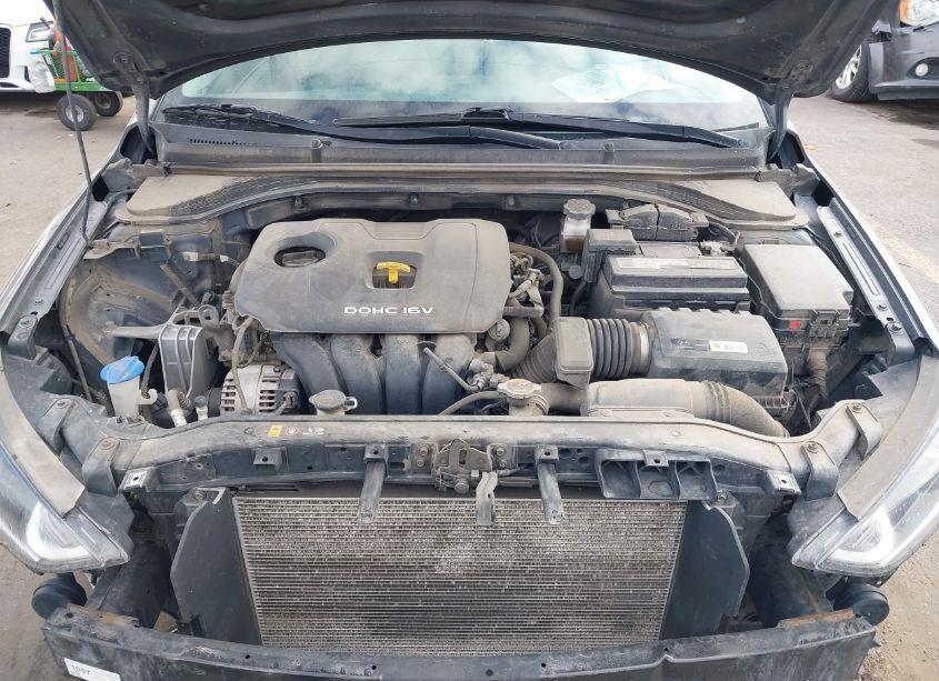 Photo 10 of 2018 Hyundai Elantra SEL (VIN 5NPD84LFXJH288454)