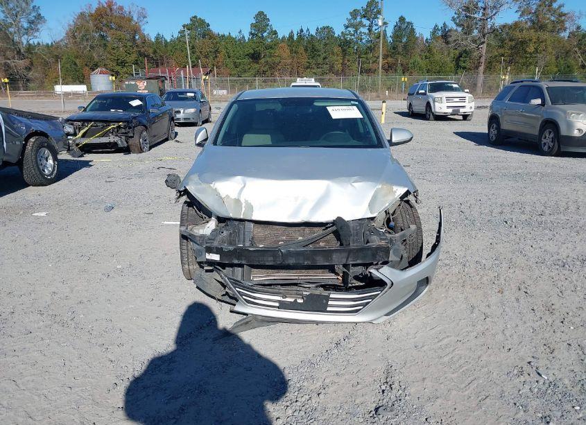 Photo 12 of 2018 Hyundai Elantra SEL (VIN 5NPD84LFXJH294481)