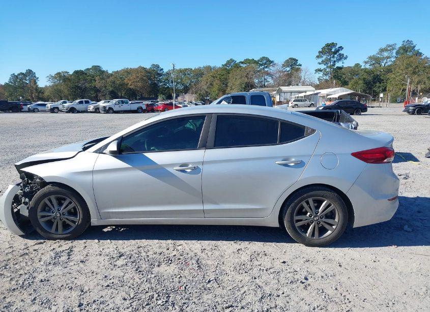 Photo 14 of 2018 Hyundai Elantra SEL (VIN 5NPD84LFXJH294481)