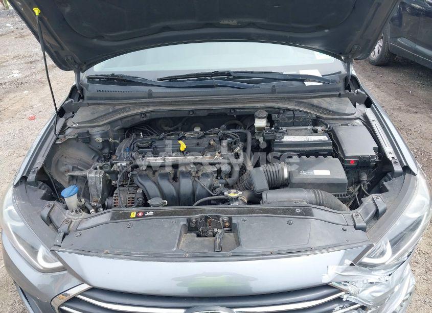 Photo 10 of 2018 Hyundai Elantra SEL (VIN 5NPD84LFXJH295002)