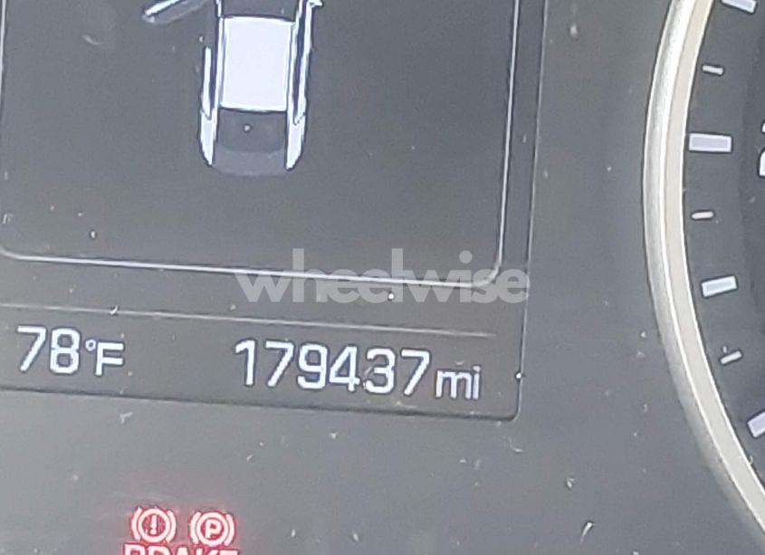 Photo 15 of 2018 Hyundai Elantra SEL (VIN 5NPD84LFXJH313126)