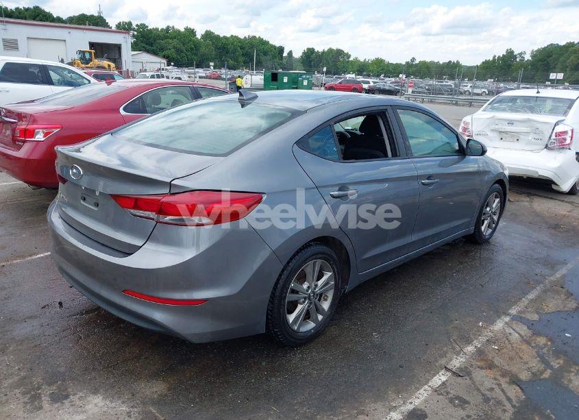 Photo 4 of 2018 Hyundai Elantra SEL (VIN 5NPD84LFXJH313126)