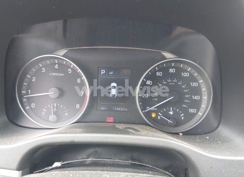 Photo 7 of 2018 Hyundai Elantra SEL (VIN 5NPD84LFXJH313126)