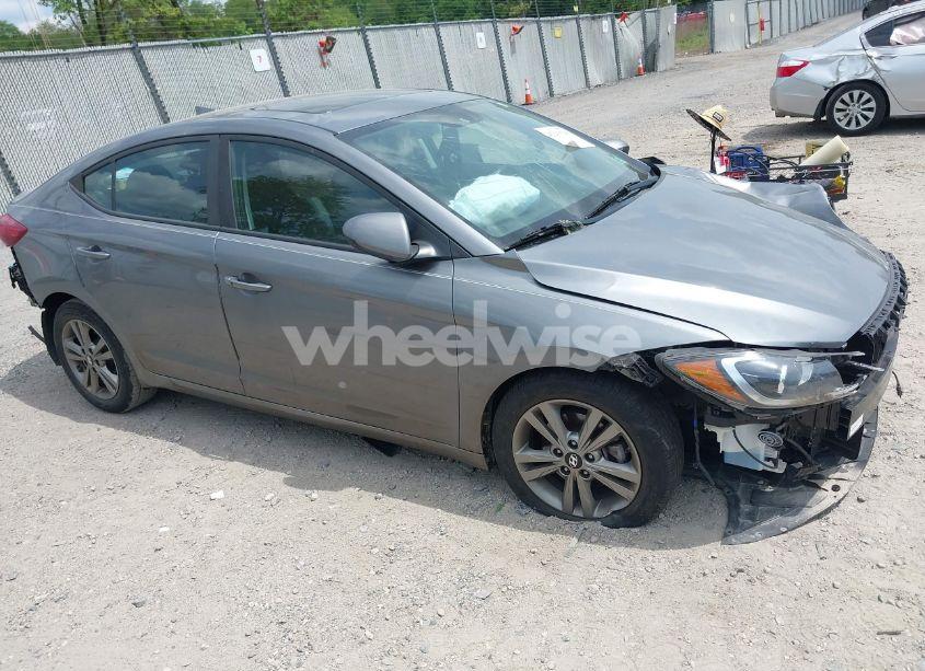 2018 Hyundai Elantra VALUE EDITION (VIN 5NPD84LFXJH326281) main photo