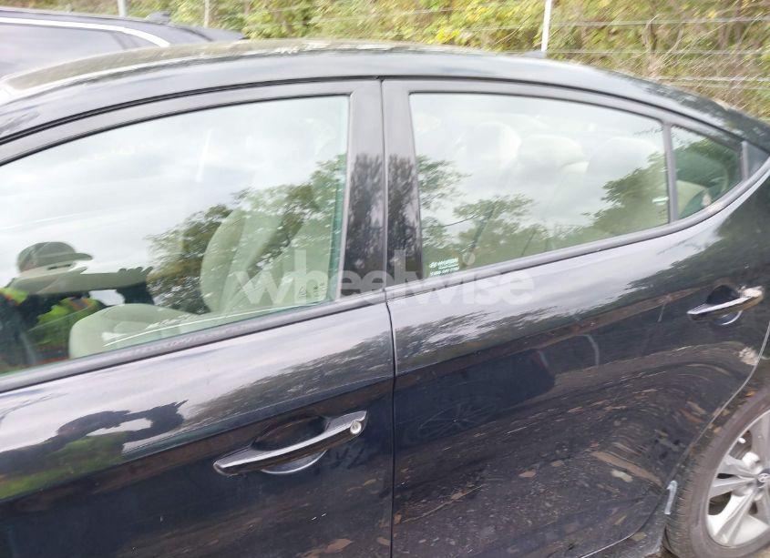 Photo 14 of 2018 Hyundai Elantra SEL (VIN 5NPD84LFXJH341153)