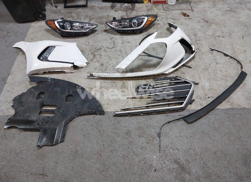 Photo 12 of 2018 Hyundai Elantra LIMITED (VIN 5NPD84LFXJH349401)