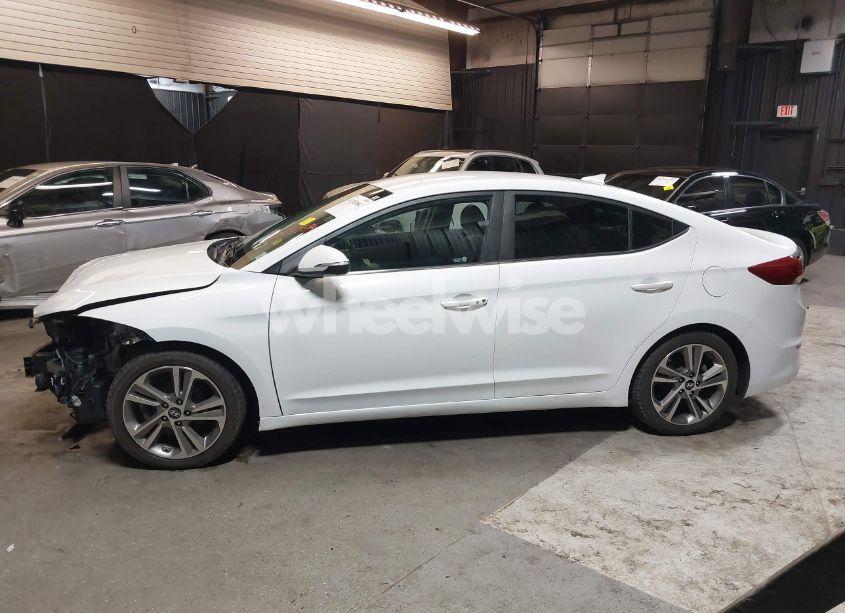 Photo 15 of 2018 Hyundai Elantra LIMITED (VIN 5NPD84LFXJH349401)