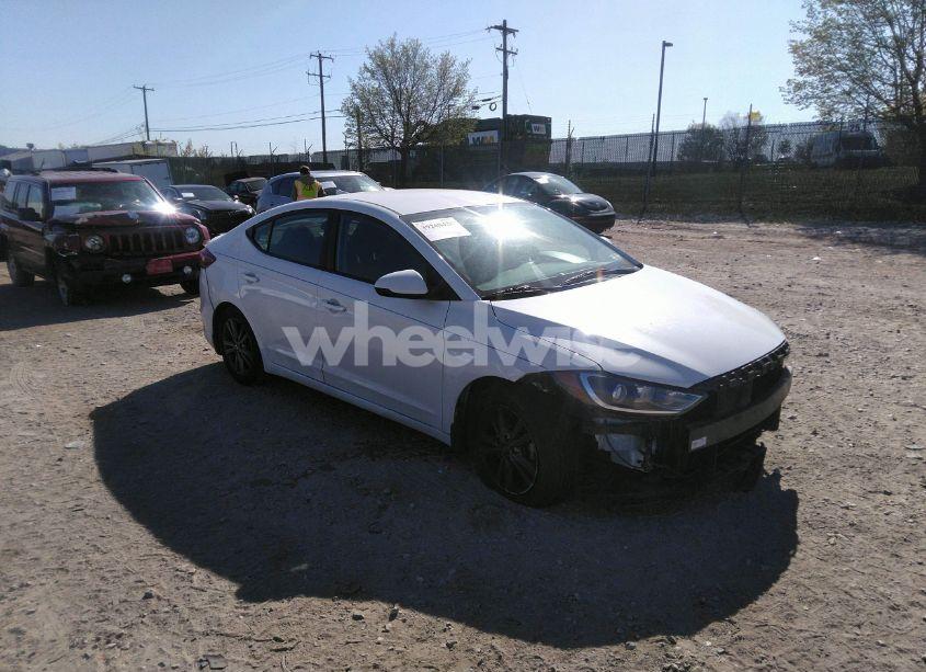 2018 Hyundai Elantra SEL (VIN 5NPD84LFXJH358325) main photo