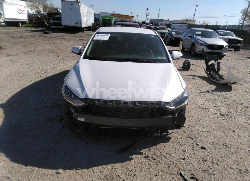 Photo 6 of 2018 Hyundai Elantra SEL (VIN 5NPD84LFXJH358325)