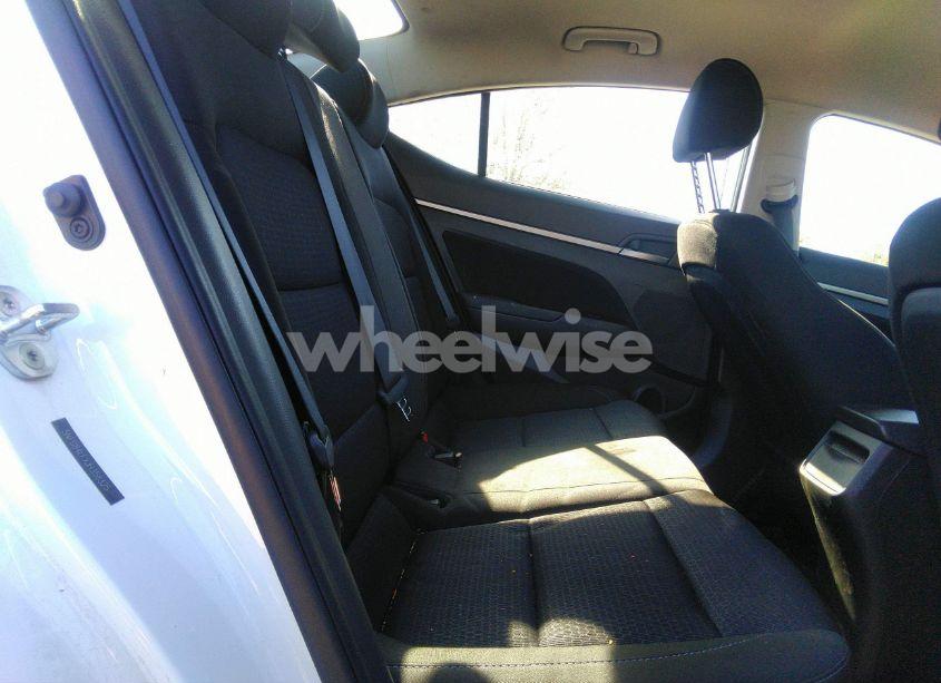 Photo 8 of 2018 Hyundai Elantra SEL (VIN 5NPD84LFXJH358325)