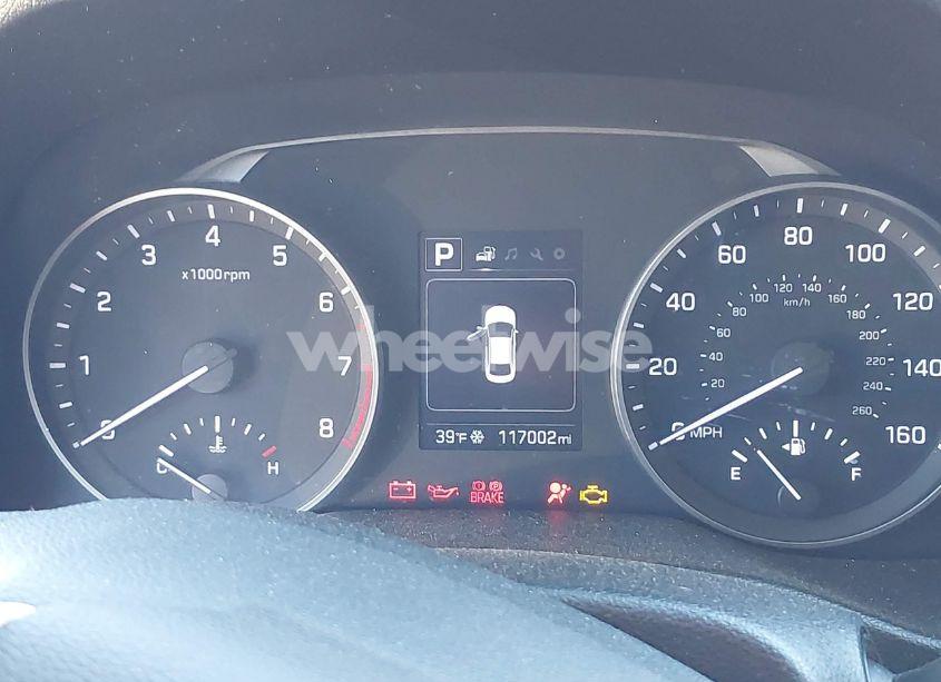 Photo 7 of 2018 Hyundai Elantra SEL (VIN 5NPD84LFXJH371320)