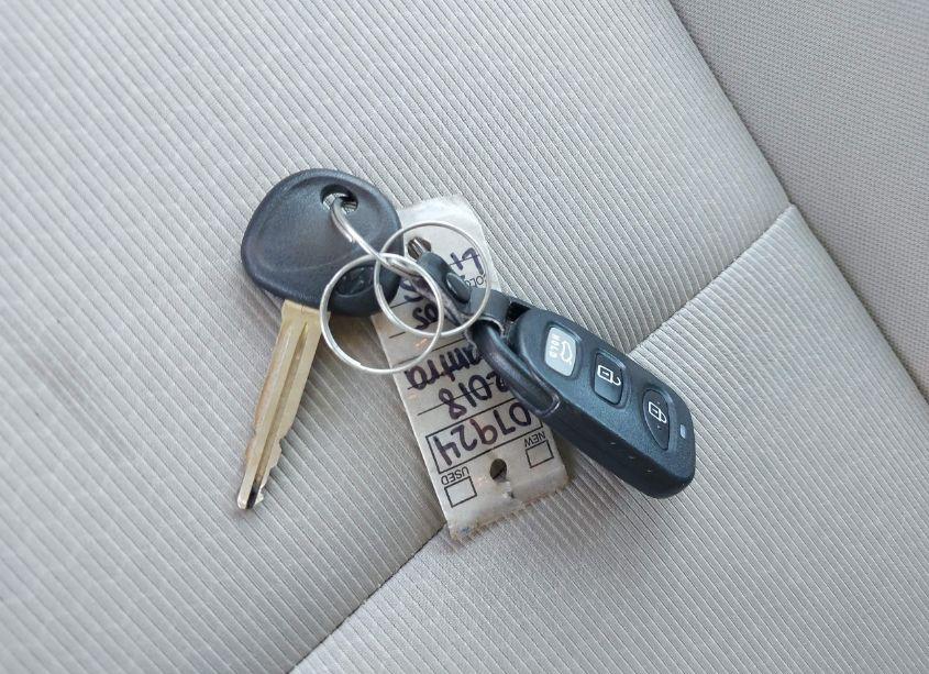 Photo 11 of 2018 Hyundai Elantra SEL (VIN 5NPD84LFXJH376971)