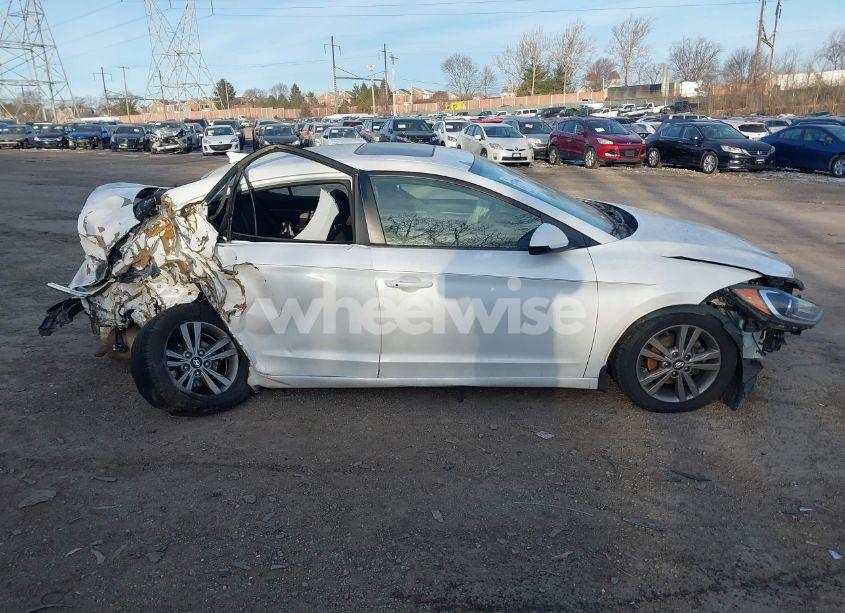 Photo 13 of 2018 Hyundai Elantra VALUE EDITION (VIN 5NPD84LFXJH386948)