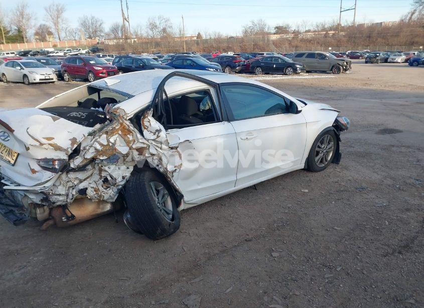 Photo 4 of 2018 Hyundai Elantra VALUE EDITION (VIN 5NPD84LFXJH386948)